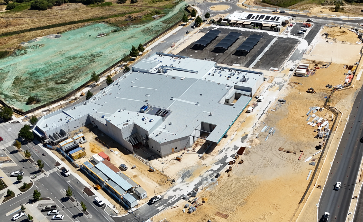 REMC Ricciardo Earthmoving delivers the civil and earthworks for the Sienna Wood Woolworths project.